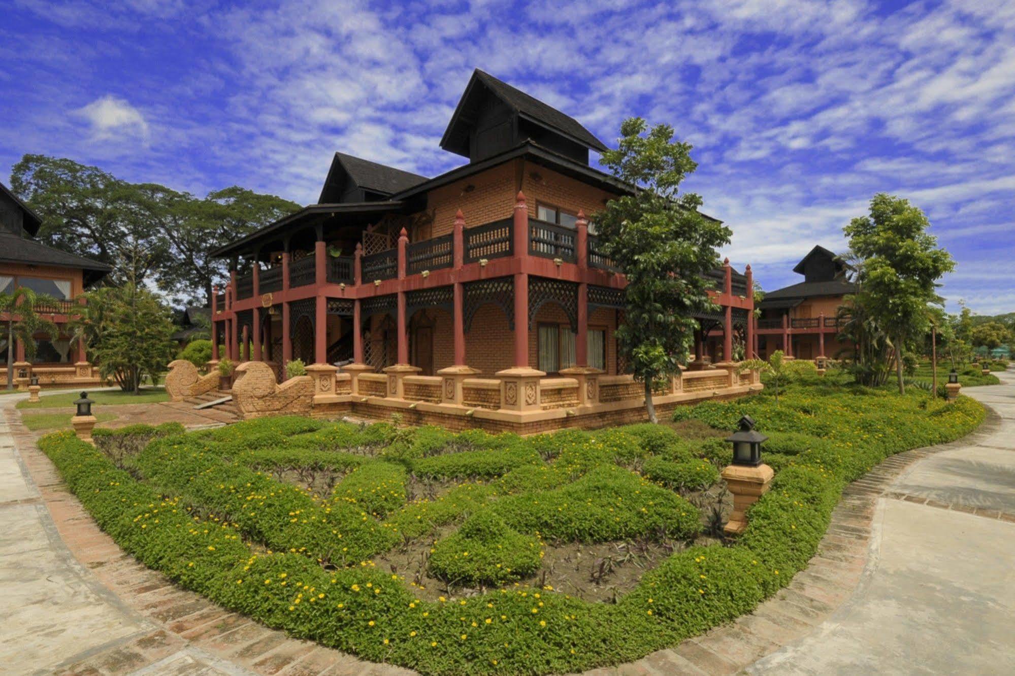 Kma Kaytumadi Hotel Taungoo Exteriér fotografie